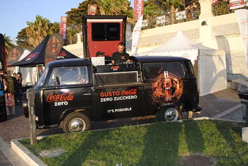 Reggio Calabria - Pulmanino consolle Coca Cola Zero sul lungomare di Reggio Calabria
