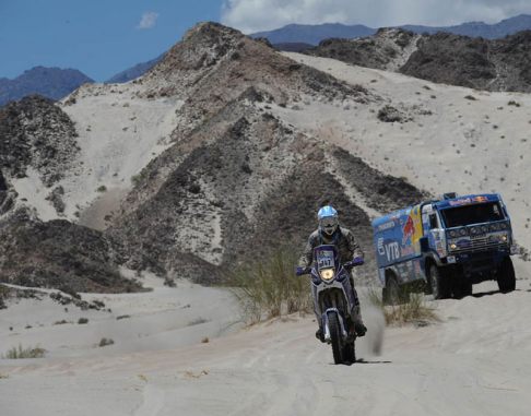 Volkswagen - Rally Dakar 2011 tappa sulle montagne delle Ande