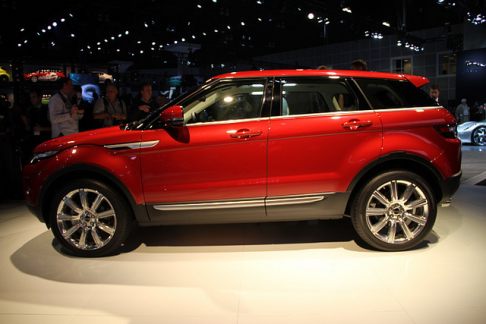 Land Rover - Suv Rage Rover Evoque 5 porte laterale al Motor Show di Bologna