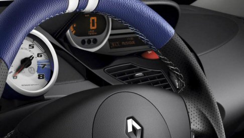 Renault - La gamma delle unit� include il noto motore aspirato 1.6 16V R.S. da 133 CV abbinato al telaio Sport di serie e il performante assetto Cup, in opzione, che consente di ribassare l'assetto di 4 mm. 
