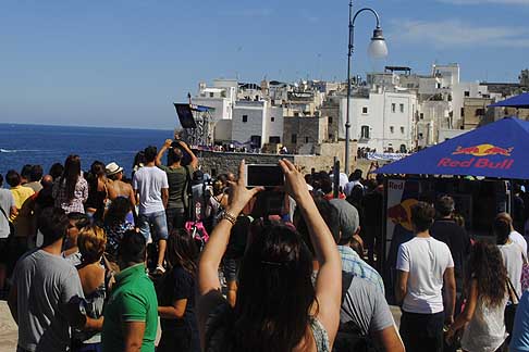 Cliff Diving a Polignano - Tappa italiana di Polignano al Red Bull Cliff Diving World Series 2015