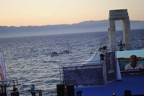 Reggio Calabria - Regata del Mediterraneo per levento - I Tesori del Mediterraneo - a Reggio Calabria nello stretto di Messina