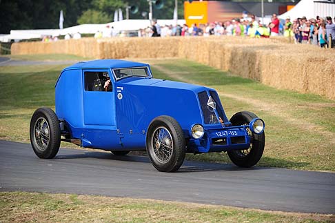 Renault 40CV - Il brand transalpino si  impegnato in un nuovo accordo triennale con Lord March per partecipare attivamente alle prossime edizioni del Festival of Speed di Goodwood. 