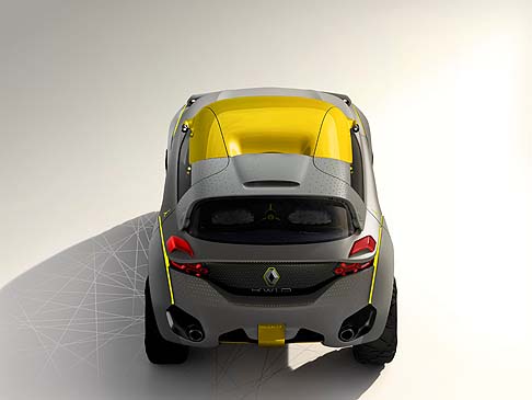 Renault - Il trattamento bicolore della carrozzeria di KWID Concept  composto da un grigio metallizzato per la scocca e da un grigio a effetto tramato per le parti funzionali, con del giallo dorato per mettere in contrasto il tetto e le prese daria. 