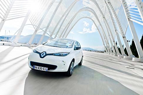 Renault - Renault ZOE adotta la piattaforma B, utilizzata da altri modelli, tra cui la nuova Renault Clio.