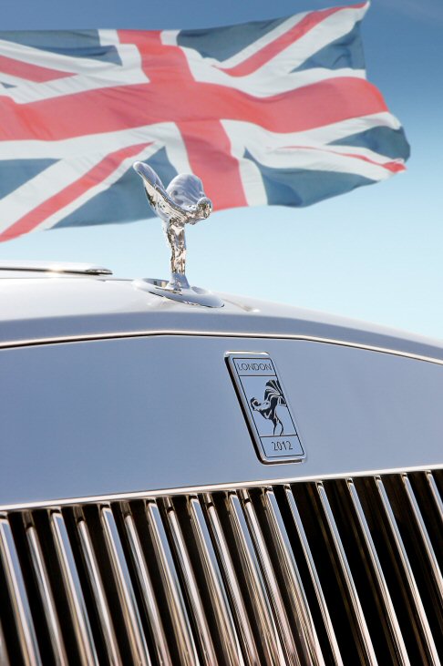Rolls-Royce - Le tre vetture presenti ai trentesimi giochi di Londra saranno gli unici modelli del brand ad essere caratterizzate dagli inusuali loghi, ed gi guerra aperta tra i collezionisti.