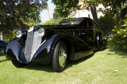Rolls Royce - Venduta allasta nel 1991 ad un collezionista giapponese per 1,5 milioni di dollari, successivamente la vettura  stata acquistata dal Petersen Automotive Museum. 