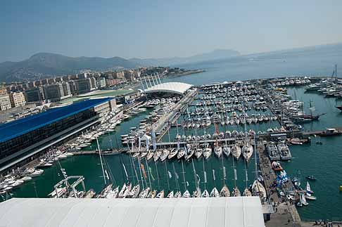 Banrca - Le Barche ormeggiate al Salone Nautico di Genova