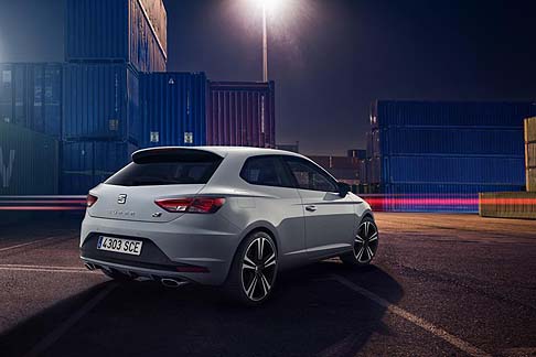 Seat - Nonostante le prestazioni, la nuova Leon CUPRA risulta sorprendentemente efficiente.
