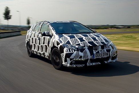 Honda Civic Tourer - Sistema di Sospensioni Adattativo per la nuova Honda Civic Tourer 2014