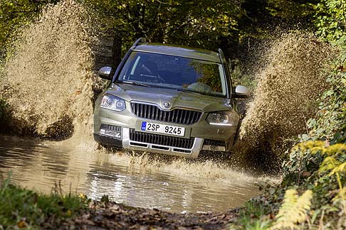 Skoda - Lentry level Active offre: airbag a tendina, laterali anteriori, lato conducente e lato passeggero, ausilio partenza in salita (solo per versioni Outdoor e su 1.2 TSI 105 CV DSG), dispositivo di disattivazione airbag lato passeggero, ESC. 