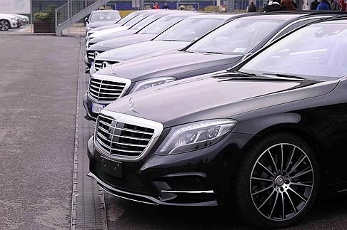 Mercedes-Benz - Gi dal 2009 Mercedes-Benz ha introdotto la tecnologia ibrida nella produzione in serie e oggi, le automobili ibride della Stella, vantano una quota di mercato superiore a quella di tutti gli altri costruttori tedeschi messi insieme. 