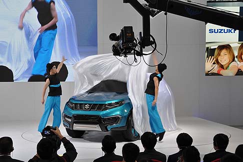 Suzuki - Caratterizzata dal passo lungo e dallassetto ribassato, Suzuki Alivio alterna linee curve a linee tese per un risultato accattivante. 