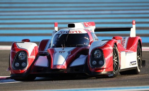 Toyota - Toyota TS010 ibrida per le 24 ore di Le Mans