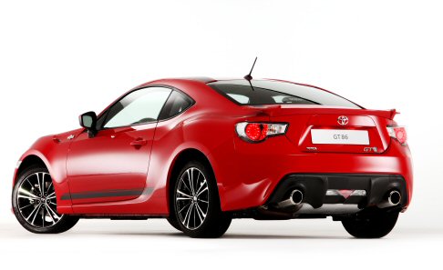 Toyota - La sua prevendita on line  aperta dal 15 maggio al 30 giugno ed  gi iniziata la corsa per ottenere questa vettura.