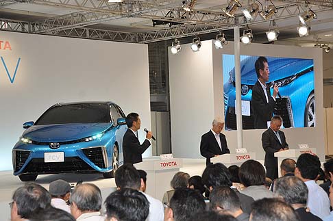 Toyota - Per Europa e Stati Uniti i prezzi non sono ancora stabiliti. Toyota si riserva di comunicare in seguito informazioni pi dettagliate sulle specifiche, sui prezzi esatti e gli obiettivi di vendita. 