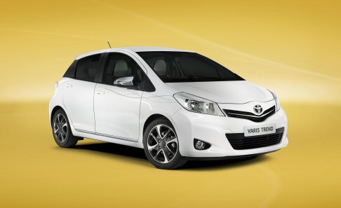 Toyota - Il parterre parigino, la cui apertura ufficiale  ormai alle porte, vede tra le numerose debuttanti anche la Toyota Yaris Trend, special edition disponibile sul mercato dallinizio del prossimo anno. 