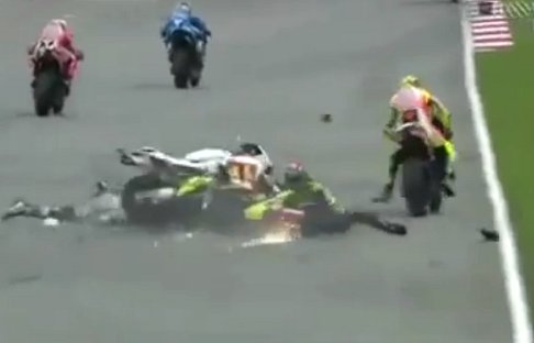 Marco Simoncelli - Tracedia per Marco Simocelli muore a Sepang