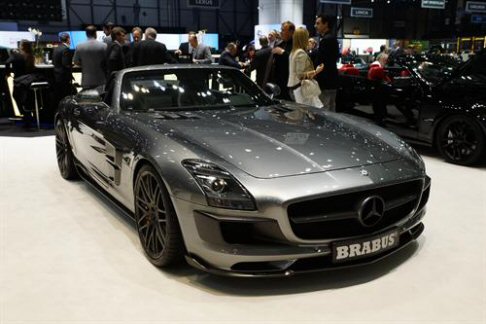 Hamann - Gli specialisti della Brabus hanno portato a Ginevra la Brabus Bullit coup, realizzata sulla base della Mercedes Classe C coup, ora in grado di erogare 800 CV di potenza, che le consentono di raggiungere la velocit massima di 370 km/h.