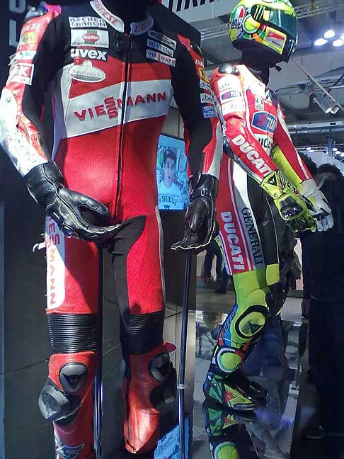 Tutta per moto - Tuta motociclisti alla Fiera di Milano Eicma 2011