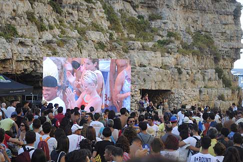 Cliff Diving a Polignano - Vincitrice la bionda Rachelle Simpson americana al Red Bull Cliff Diving World Series 2015