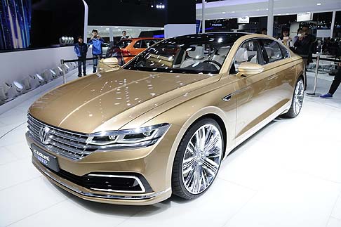Volkswagen - Realizzata esclusivamente per il mercato cinese, la Volkswagen C Coup GTE Concept vanta alcune affinit con la Sport Coup GTE Concept presentata recentemente a Ginevra
