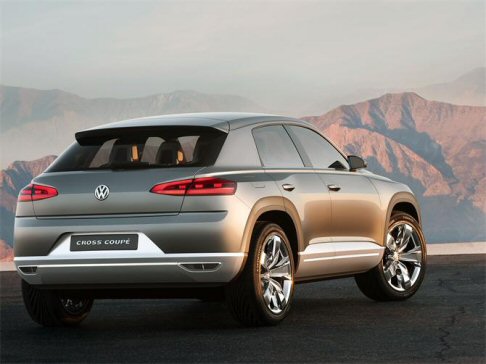 Volkswagen - Il SUV � spinto da due motori elettrici (uno anteriore e uno posteriore), che lavorano in sinergia con il propulsore a combustione interna TSI. 