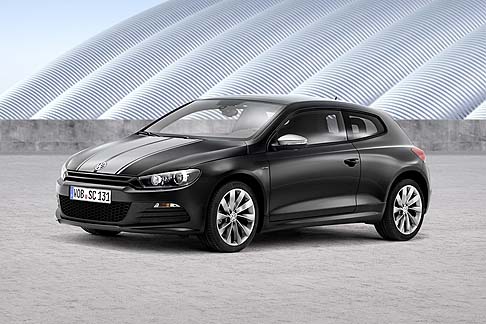 Volkswagen  - Limportante traguardo viene festeggiato con una versione celebrativa, la Volkswagen Scirocco MIllion, la cui produzione  destinata esclusivamente al mercato interno e a quello cinese. 