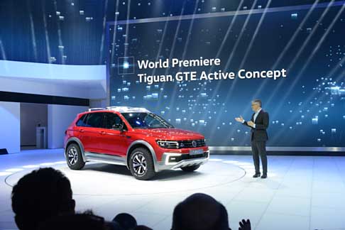 Volkswagen - Negli USA il lancio sul mercato è previsto a partire dalla primavera del 2017 in una versione con passo lungo e sette posti. 