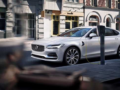 Volvo - La berlina sar presentata al Naias di Detroit 2016