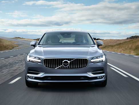 Volvo - Distintiva e lussuosa, la nuova Volvo S90 aspira a diventare punto di riferimento della sua categoria.