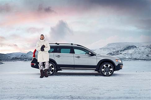 Volvo - La musica, una reinterpretazione dellinno svedese,  composta dal musicista e produttore Max Martin, mentre Ibrahimović ne recita le parole.