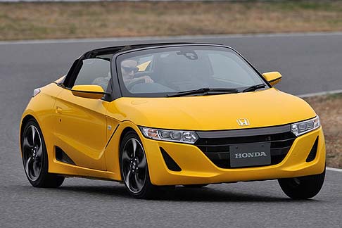 Honda S660 2015