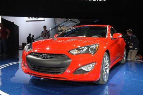 Hyundai Genesis 2012