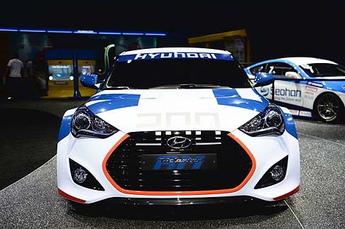 Hyundai Veloster Midship 