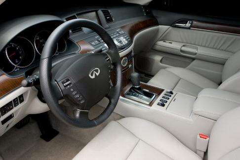 Infiniti M 2008