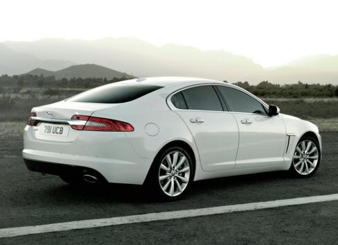 Jaguar XF 2012