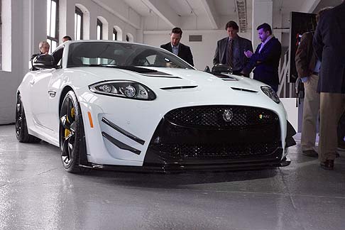 Jaguar XKR-S GT