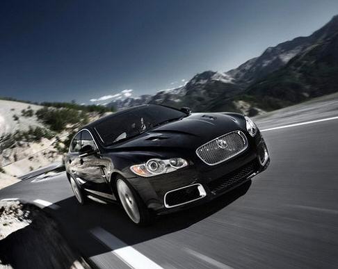 Jaguar XF-R