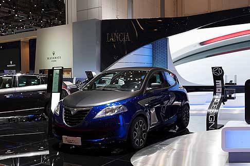 Lancia Ypsilon S MOMODESIGN