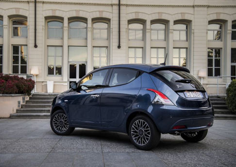 Lancia Ypsilon 2021