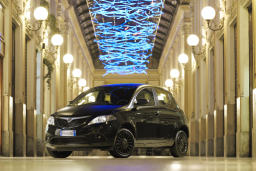 Special Edition Ypsilon Black and Noir