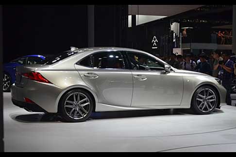 Lexus IS 2017