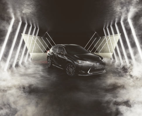 Lexus UX Hybrid Midnight Edition