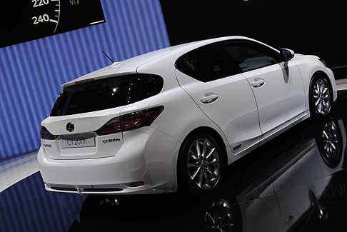 Lexus CT 200h