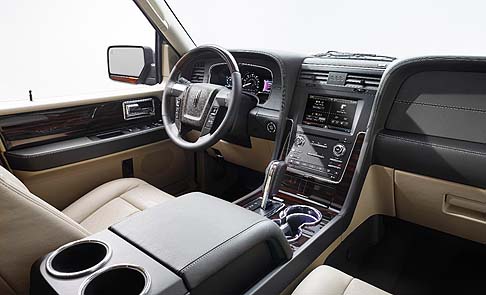 Lincoln Navigator 2015