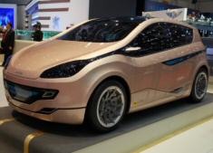 Magna Steyr Mila EV