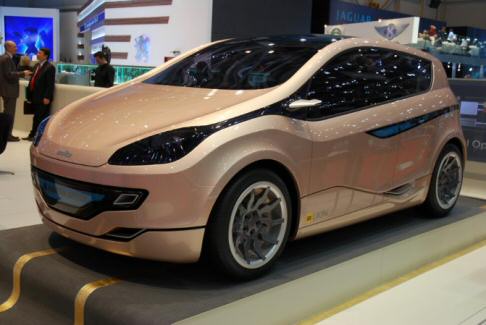 Magna Steyr Mila EV