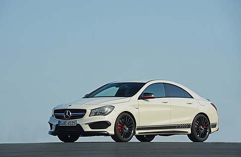 Mercedes-Benz CLA 45 AMG Edition 1