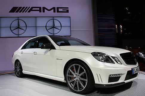 Mercedes-Benz E63 AMG 2011